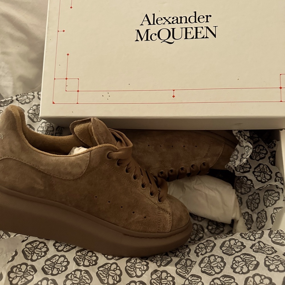 Alexander McQueen suede brown sneakers size 9. Never worn. Men.